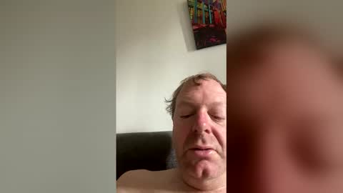 Snapshot of 4rtt43 chatting on 02.25.26 robert online show from 02.25.26