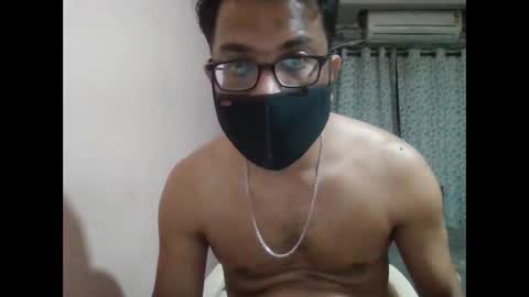 Snapshot of 4sandy chatting on 11.12.25 4sandy online show from 11.12.25