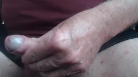 Snapshot of 4skin44skin chatting on 10.17.25 4skin44skin online show from 10.17.25