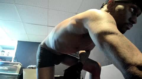 Snapshot of 5hbk chatting on 01.02.25 Tettaz GetitJusy4ya online show from 01.02.25