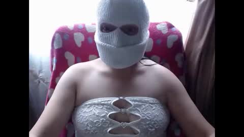 Snapshot of 666maskgirl chatting on 05.12.26 SHANNON online show from 05.12.26