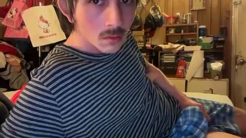 Snapshot of 69j0hndo chatting on 03.06.25 FUCKR online show from 03.06.25
