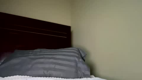 6incher LB online show from 11.19.25