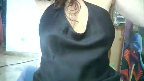 Snapshot of 77lilu chatting on 09.18.25 Lilu online show from 09.18.25