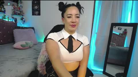 Scarlett online show from 04.13.26