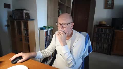  Papi  online show from 04.06.26