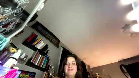 That girl online show from 11.05.25