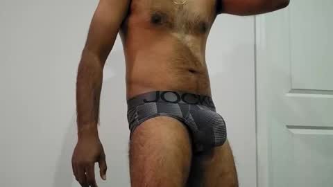 Snapshot of 8inch_desi chatting on 06.08.26 8inch_desi online show from 06.08.26