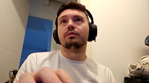 Snapshot of 8inchdude93 chatting on 10.07.25 8inchdude93 online show from 10.07.25