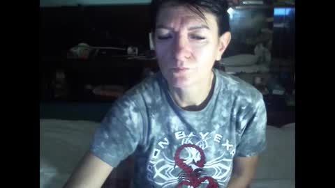 Snapshot of 8mistress8 chatting on 01.07.25 8MISTRESS8 online show from 01.07.25