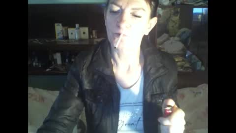 Snapshot of 8mistress8 chatting on 03.19.26 8MISTRESS8 online show from 03.19.26