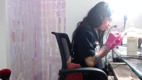 Addison  online show from 12.11.24