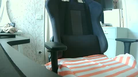 Snapshot of 90zero chatting on 09.29.25 Arturo online show from 09.29.25