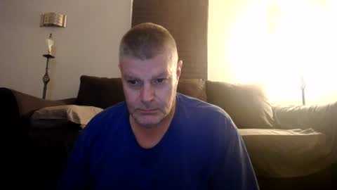 Snapshot of 989guy chatting on 06.12.26 989guy online show from 06.12.26