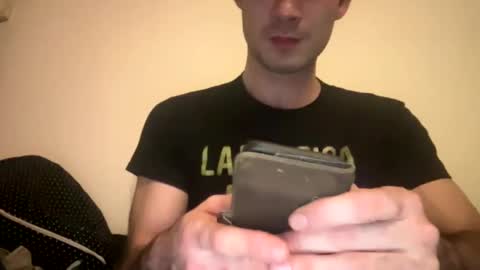 Snapshot of 9thislandd chatting on 01.08.25 9thislandd online show from 01.08.25