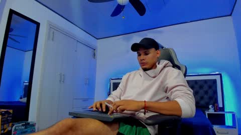 Snapshot of _0324 chatting on 01.03.25 rick online show from 01.03.25