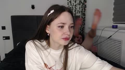 EMILY AND  MARCUS online show from 12.05.24