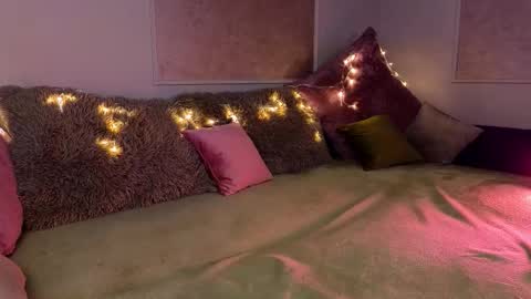 Willow online show from 11.12.25