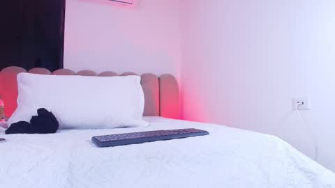  abby rouss online show from 11.19.25