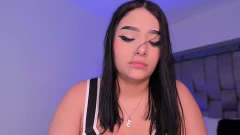 Snapshot of _abbymiller_ chatting on 09.18.25 Abbye Miller online show from 09.18.25