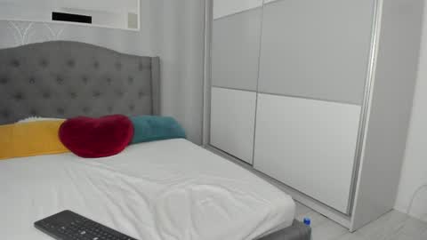 Adelle online show from 04.03.26