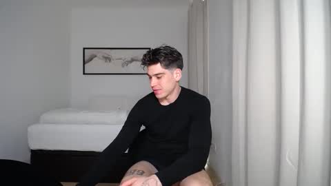 _aesthetic online show from 05.15.26