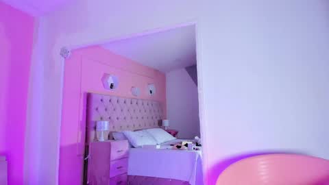 Agatha online show from 01.05.25