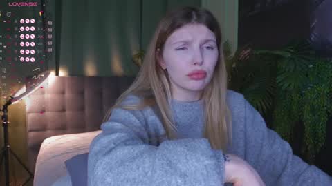 Snapshot of _aleksa chatting on 12.04.24 Alexa online show from 12.04.24