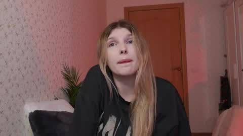 Snapshot of _aleksa chatting on 12.09.24 Alexa online show from 12.09.24