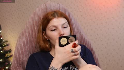 Snapshot of _aleksa chatting on 01.12.25 Alexa online show from 01.12.25