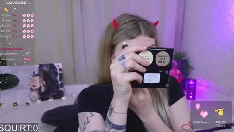 Snapshot of _aleksa chatting on 09.16.25 Alexa online show from 09.16.25