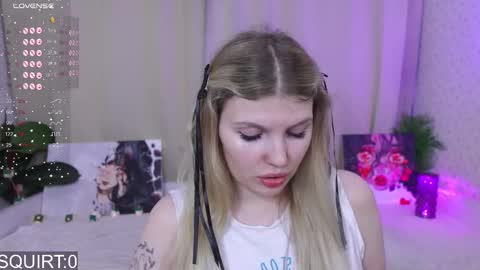 Snapshot of _aleksa chatting on 09.17.25 Alexa online show from 09.17.25