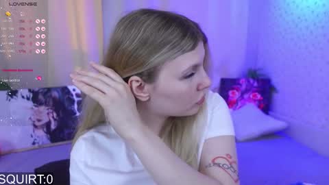 Snapshot of _aleksa chatting on 10.08.25 Alexa online show from 10.08.25