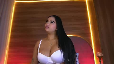 Snapshot of _alexaa_20 chatting on 04.01.26 Alexa online show from 04.01.26