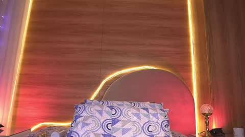 Snapshot of _alexaa_20 chatting on 04.06.26 Alexa online show from 04.06.26