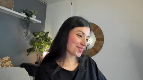 Snapshot of _aliice_1 chatting on 02.14.25 Alice online show from 02.14.25