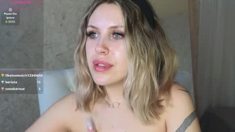 _amymoore_ online show from 04.09.26