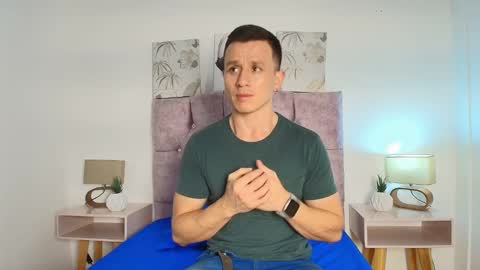 _andrewfalcon2 online show from 01.20.25