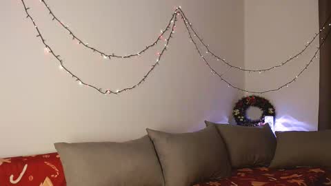 Anna online show from 12.26.24