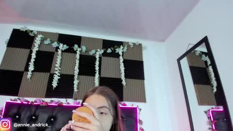 Annie Andrick online show from 05.10.26