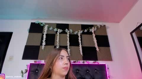 Annie Andrick online show from 06.01.26