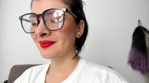 antonia online show from 01.11.25