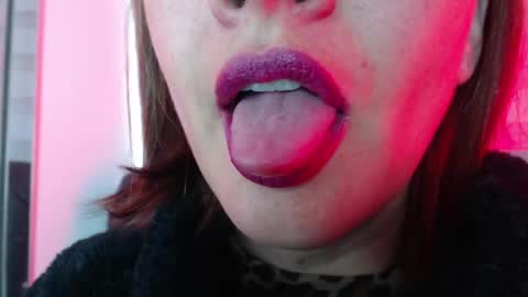Snapshot of _antomouth_paradise chatting on 04.28.26 antonia online show from 04.28.26