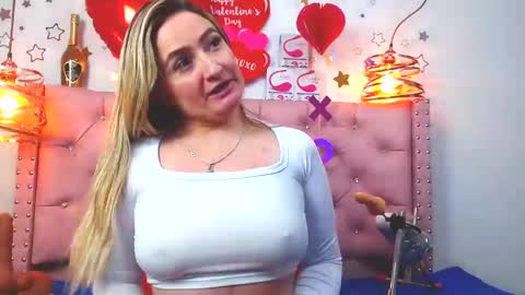 _antonella_11 online show from 02.25.25