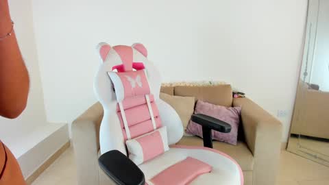    online show from 01.18.25