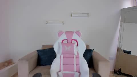    online show from 09.11.25