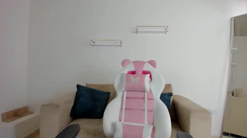    online show from 11.11.25