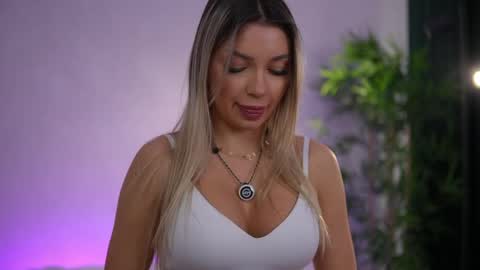 Arielle online show from 04.09.26