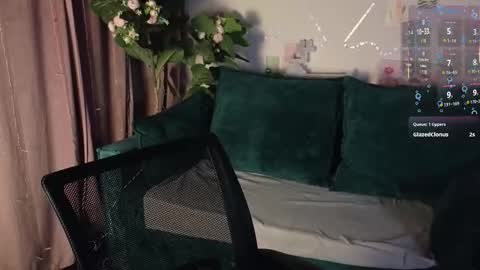 _ash_leyy_ online show from 10.12.25