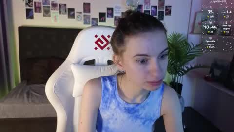 _ash_leyy_ online show from 12.03.25